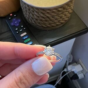 Pandora sparkling crown solitaire ring size 6